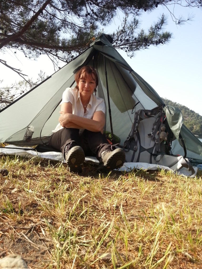 Am Morgen nach der lauten Nacht am Strand